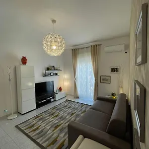 Casa Galea , Aeroporto di Catania Fontana Rossa Italia