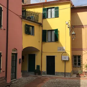 Casa Camilla , Montemarcello Italia