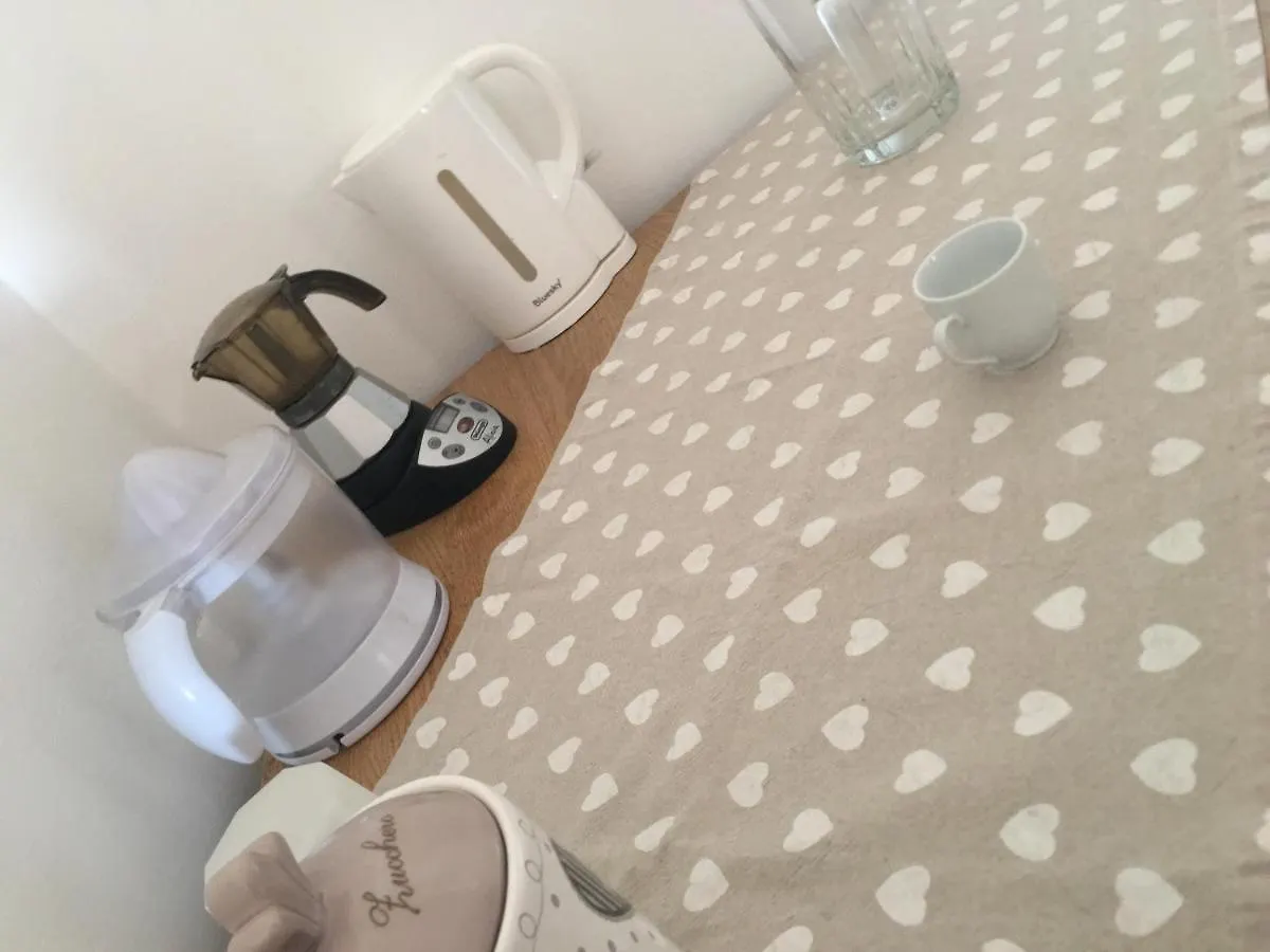 Borgo Volciano Garda Lake App.2 Roe Apartment