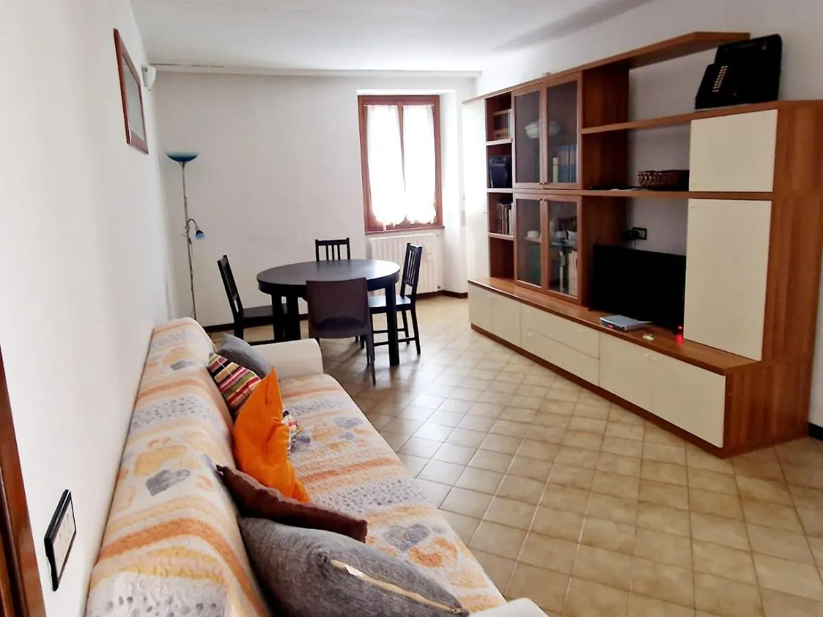 Borgo Volciano Garda Lake App.2 Roe Italy